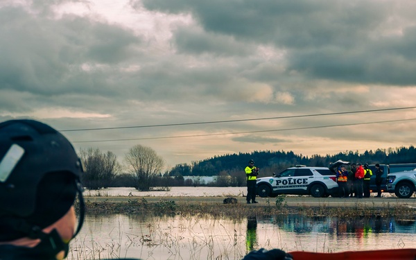 Washington National Guard supports King County flood rescue teams