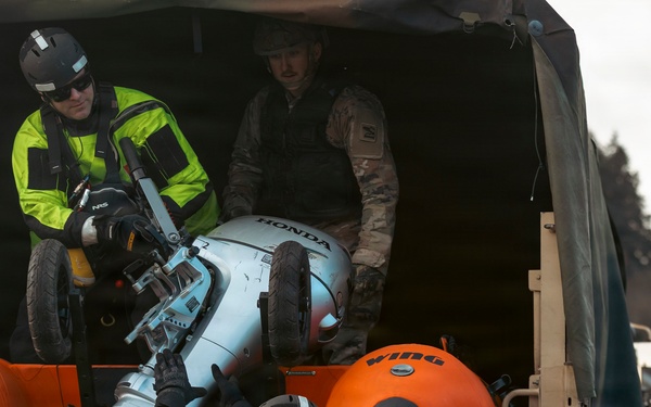 Washington National Guard supports King County flood rescue teams