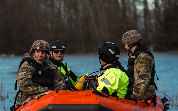 Washington National Guard supports King County flood rescue teams