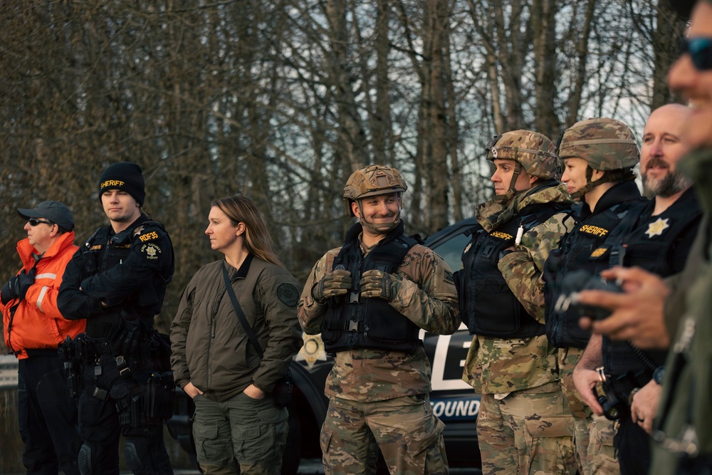 Washington National Guard supports King County flood rescue teams