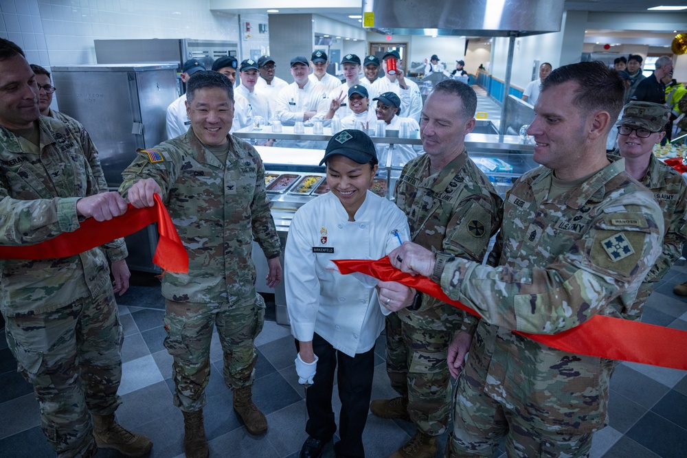 Cake Cutting Ceremony Inaugurates New DFAC at Camp Hovey.