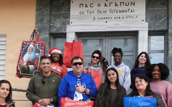 251219-N-AH609-1003-GR