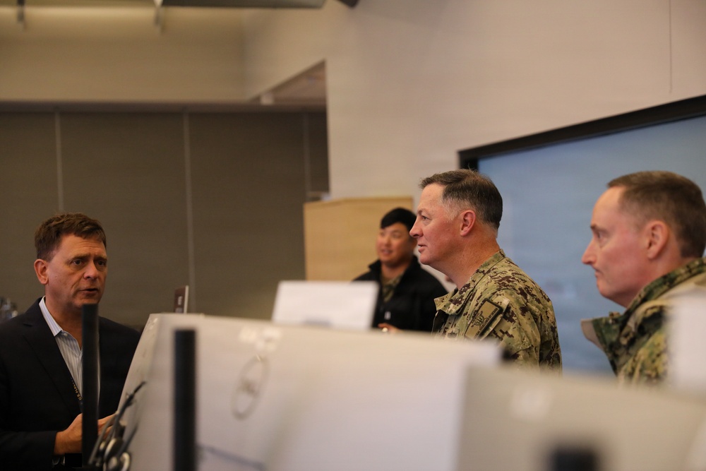 RADM Kerr tours NCTE Facility Chamberlain Hall/Hefti GLOC