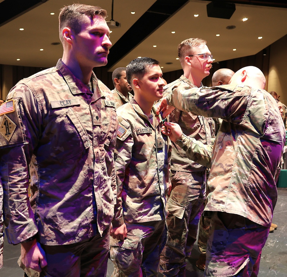 725th TRANSPORTATION COMPANY AWARDS SOLDIERS FOR ACHIEVEMENT DURING EUCOM DEPLOYMENT