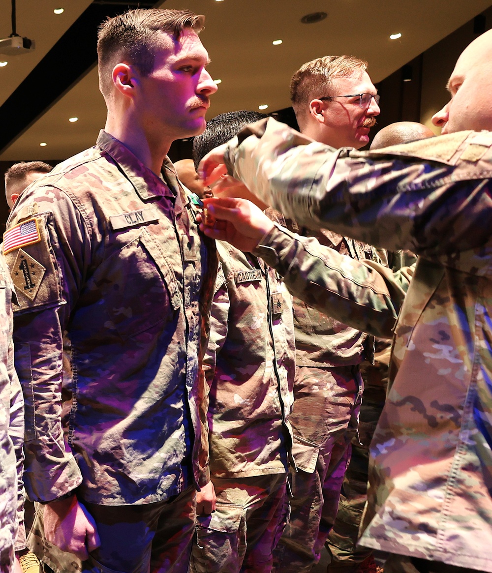 725th TRANSPORTATION COMPANY AWARDS SOLDIERS FOR ACHIEVEMENT DURING EUCOM DEPLOYMENT