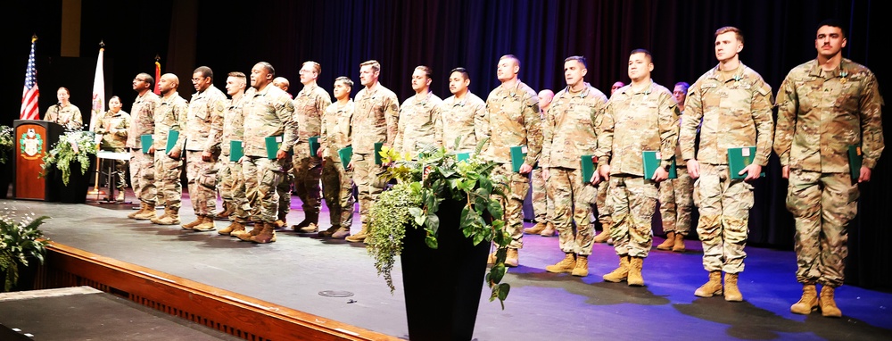 725th TRANSPORTATION COMPANY AWARDS SOLDIERS FOR ACHIEVEMENT DURING EUCOM DEPLOYMENT