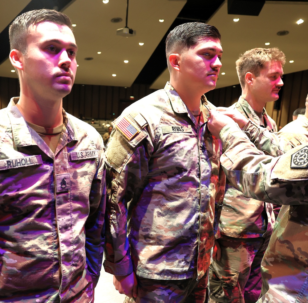 725th TRANSPORTATION COMPANY AWARDS SOLDIERS FOR ACHIEVEMENT DURING EUCOM DEPLOYMENT