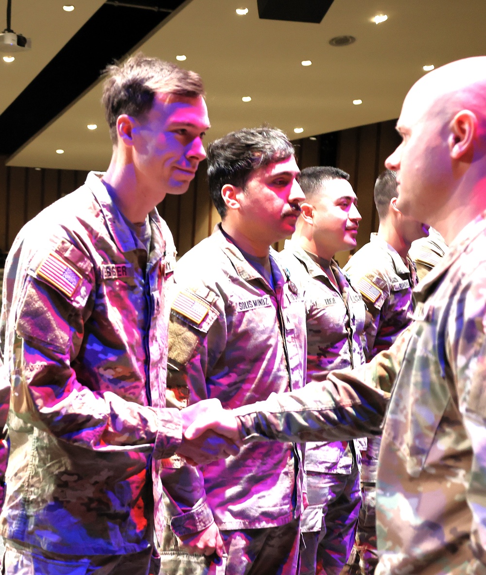 725th TRANSPORTATION COMPANY AWARDS SOLDIERS FOR ACHIEVEMENT DURING EUCOM DEPLOYMENT
