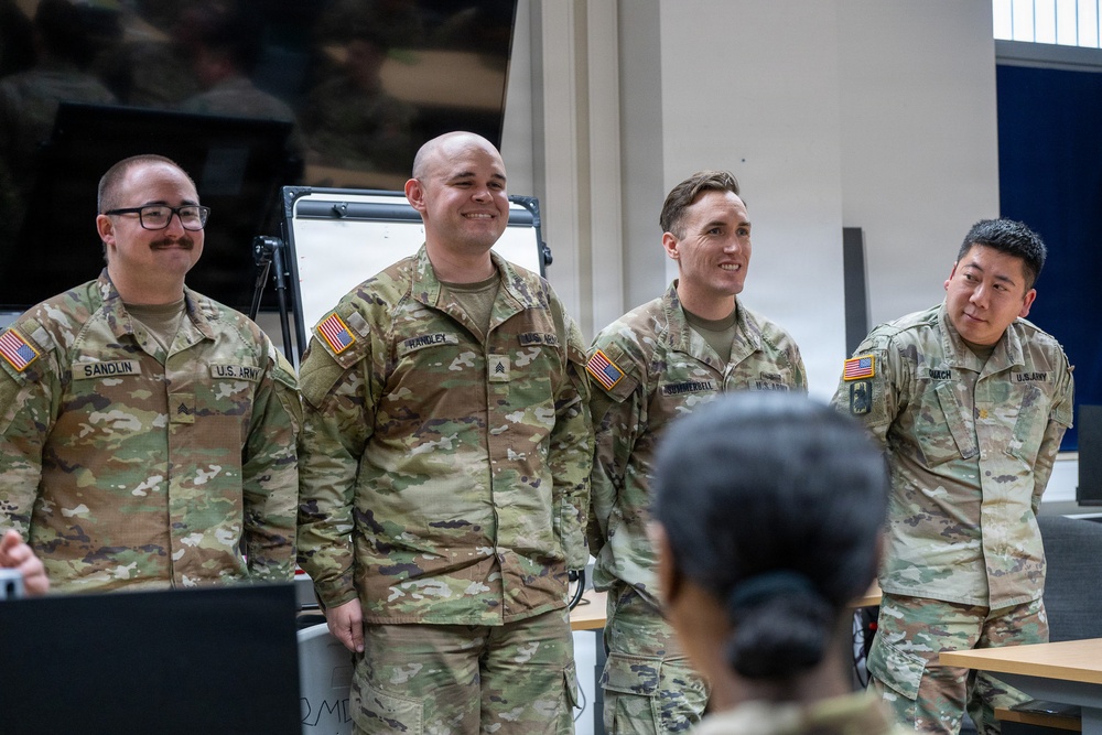 Soldiers Graduate the Army Space Course