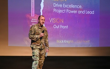 19th AW commander holds all-call, updates Airmen