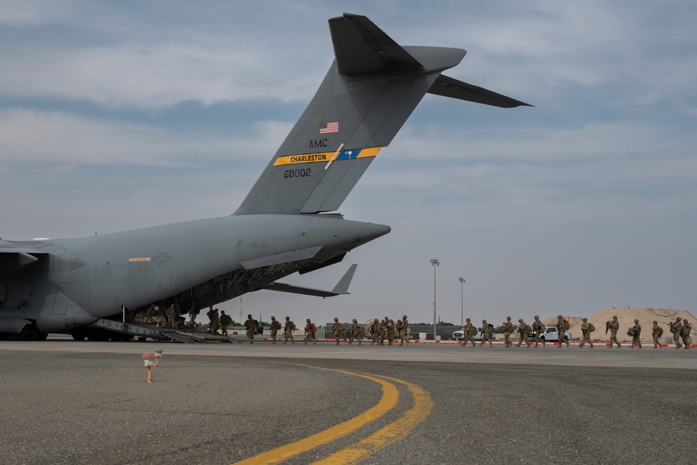 16th EAS conducts cargo mission within CENTCOM