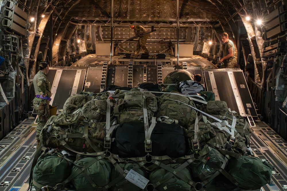 16th EAS conducts cargo mission within CENTCOM