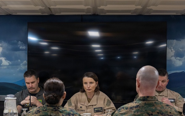 MARFORCOM Commander Visits USS Kearsarge