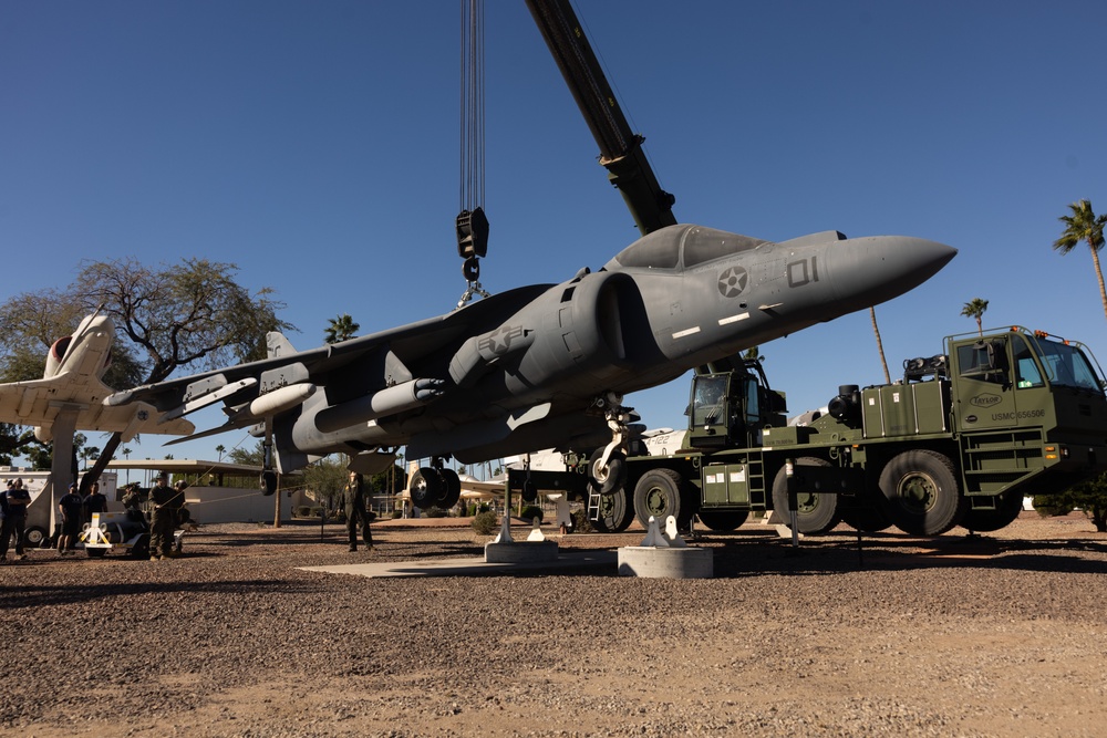 MCAS Yuma AV-8B Harrier II Static Display Swap
