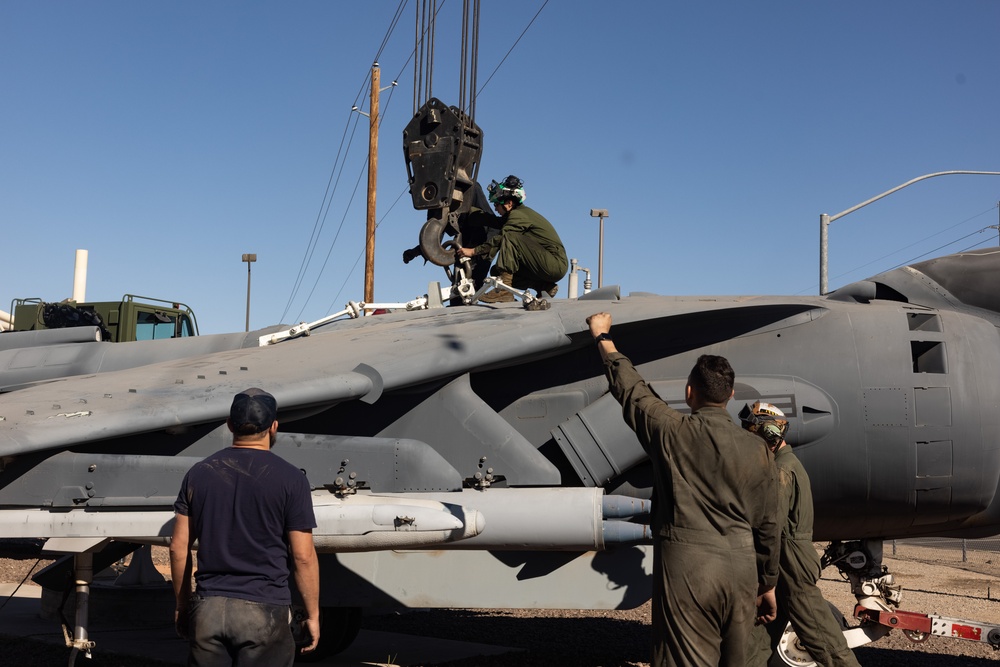 MCAS Yuma AV-8B Harrier II Static Display Swap