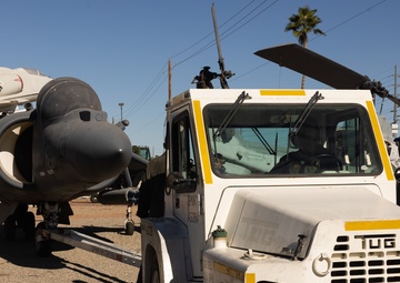 MCAS Yuma AV-8B Harrier II Static Display Swap