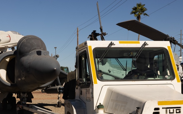 MCAS Yuma AV-8B Harrier II Static Display Swap