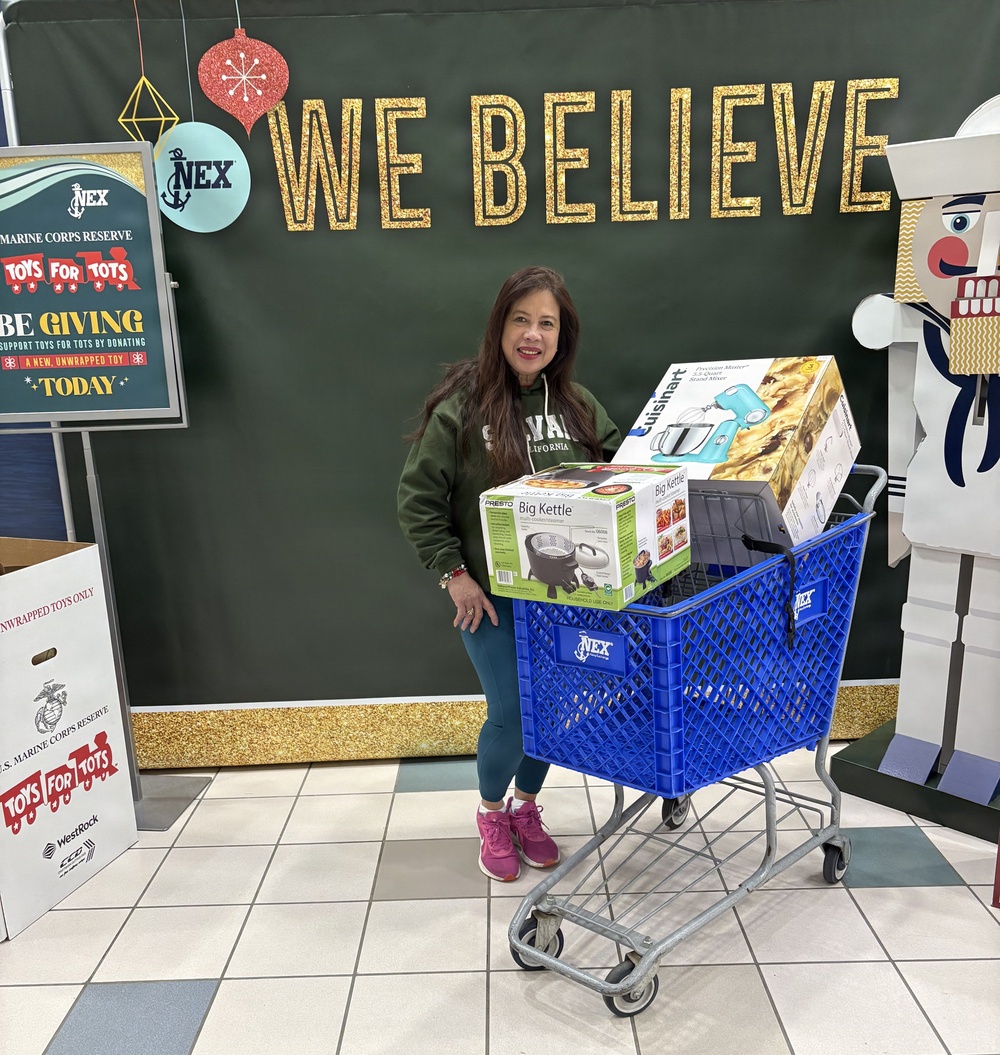 Families Believe in holiday surprises at NEX