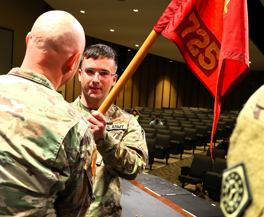 ILLINOIS NATIONAL GUARD’S 725th TRANSPORTATION COMPANY CHANGES COMMAND AFTER EUCOM DEPLOYMENT