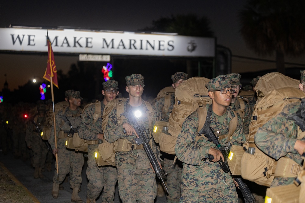 Mike Company Eagle, Globe and Anchor Ceremony