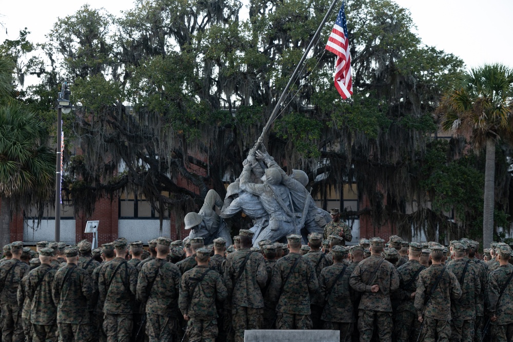 Mike Company Eagle, Globe and Anchor Ceremony