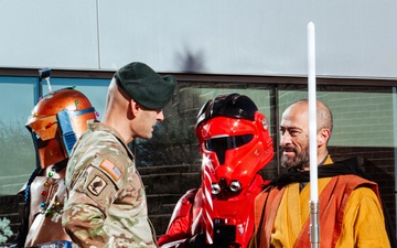 10th SFG(A) Brings Holiday Cheer to Children’s Hospital Colorado