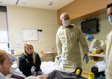 Chief of Staff of the Army visits Walter Reed