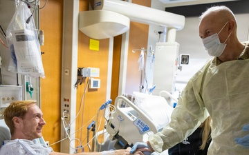 Chief of Staff of the Army visits Walter Reed