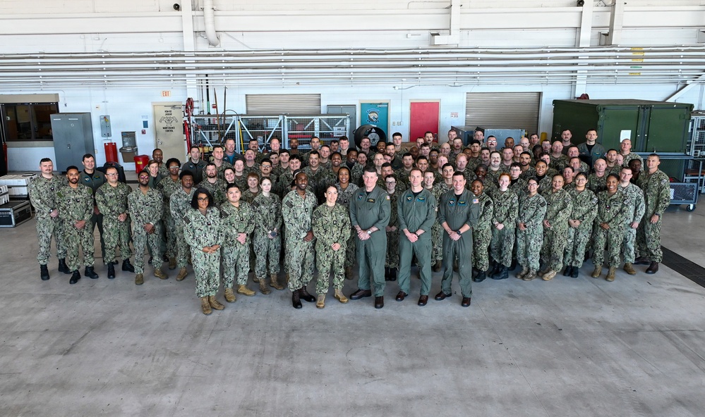 ACNR, FORCM visit HSM-60, VR-62