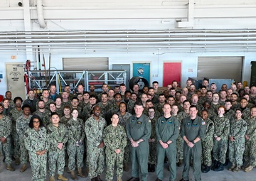 ACNR, FORCM visit HSM-60, VR-62