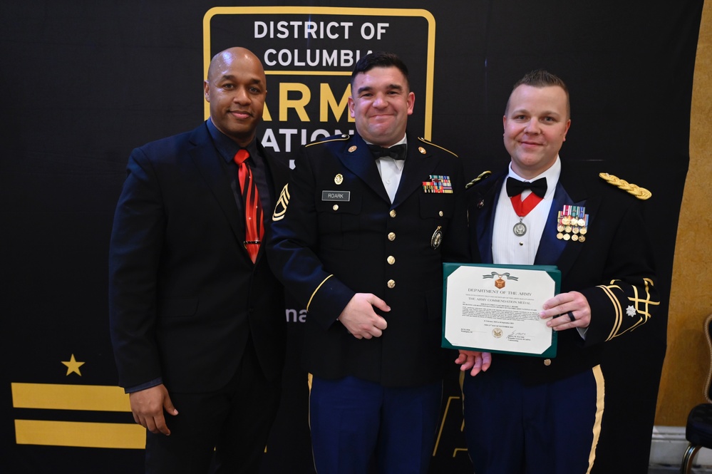 Inaugural D.C. National Guard Recruiting and Retention Battalion Awards Banquet