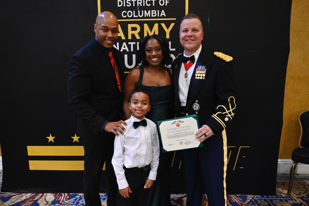 Inaugural D.C. National Guard Recruiting and Retention Battalion Awards Banquet