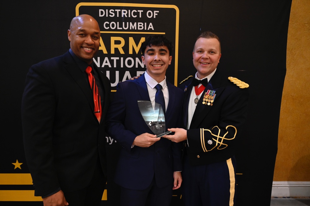 Inaugural D.C. National Guard Recruiting and Retention Battalion Awards Banquet