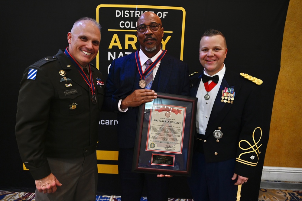 Inaugural D.C. National Guard Recruiting and Retention Battalion Awards Banquet