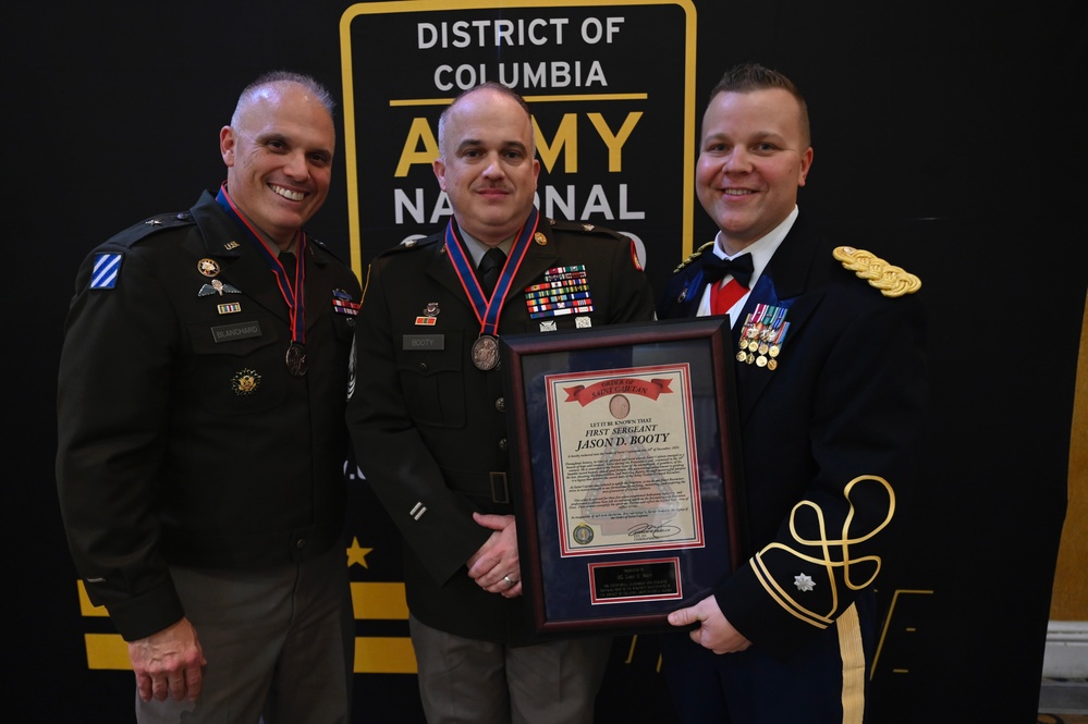 Inaugural D.C. National Guard Recruiting and Retention Battalion Awards Banquet