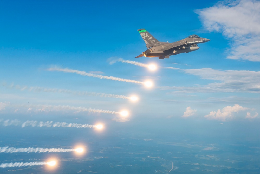 180FW Conducts Training Flight