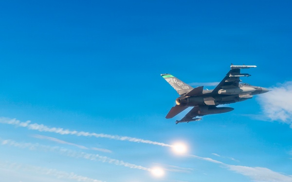 180FW Conducts Training Flight