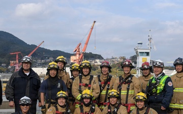 CNRJ Sasebo Fire and Emergency Services and SRF Conduct Confined Space Drilll