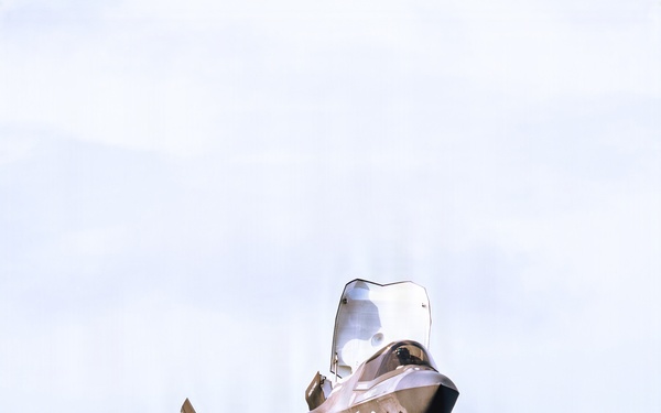 31st MEU | Flight Ops aboard USS Tripoli