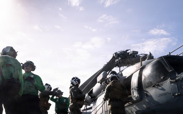 31st MEU | Flight Ops aboard USS Tripoli