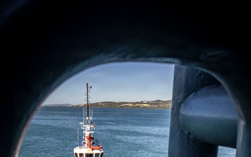 USS Iwo Jima Departs Ponce, Puerto Rico