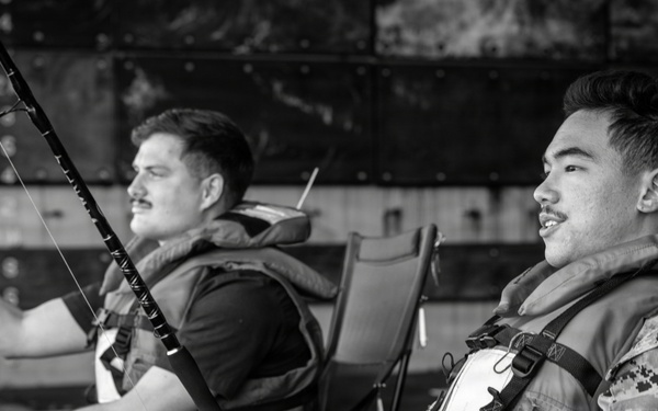 22nd MEU(SOC) | USS Fort Lauderdale Conducts Fish Call