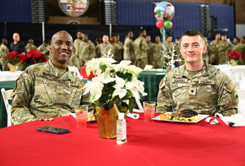 Guardsmen gather at D.C. Armory for holiday celebration