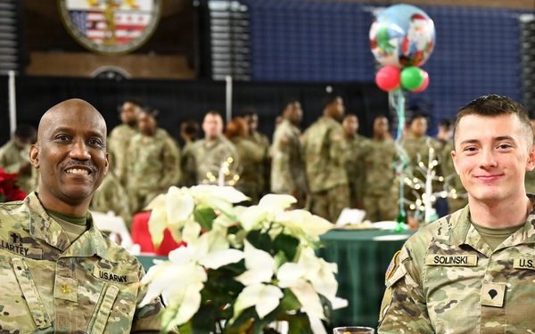 Guardsmen gather at D.C. Armory for holiday celebration