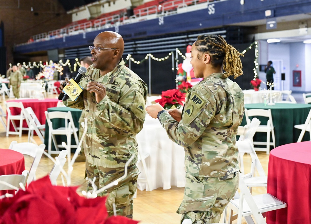 Guardsmen gather at D.C. Armory for holiday celebration