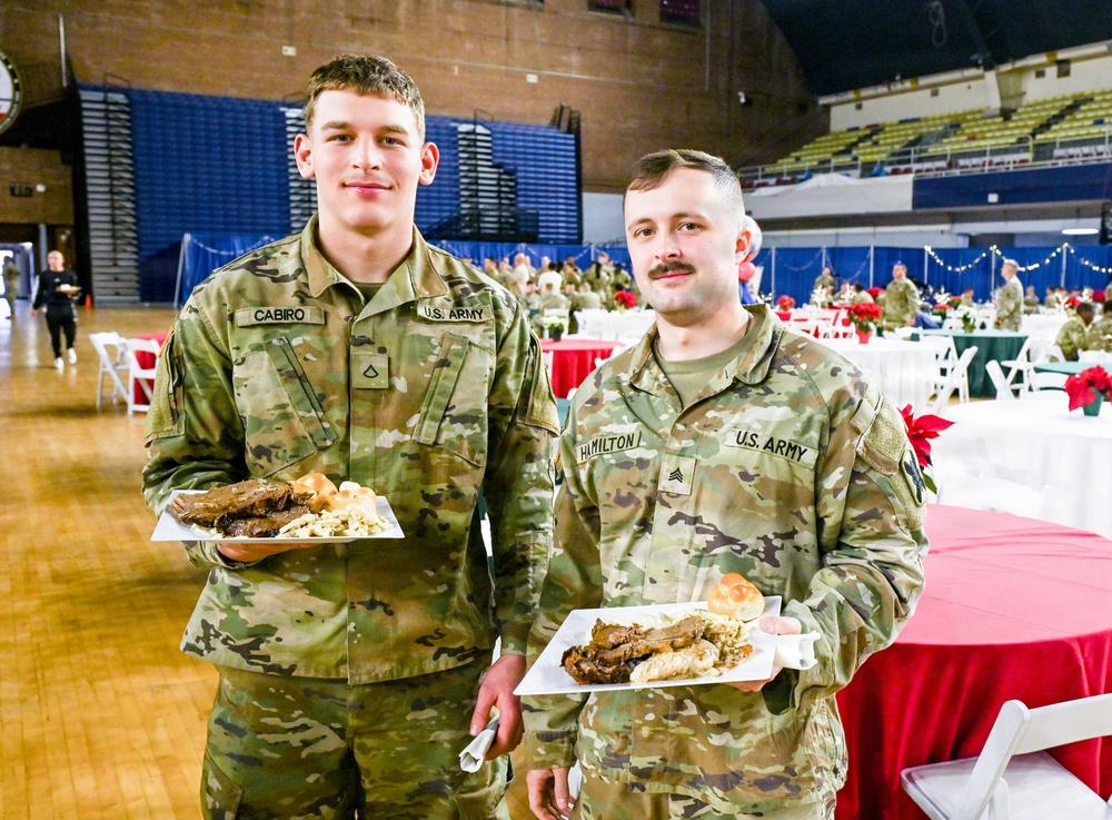 Guardsmen gather at D.C. Armory for holiday celebration