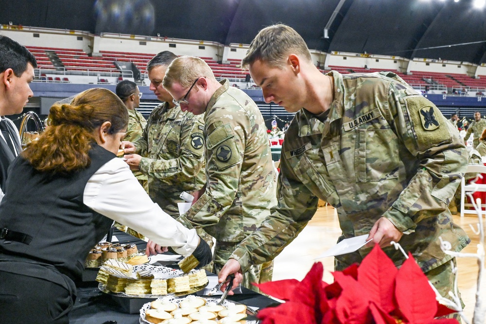 Guardsmen gather at D.C. Armory for holiday celebration