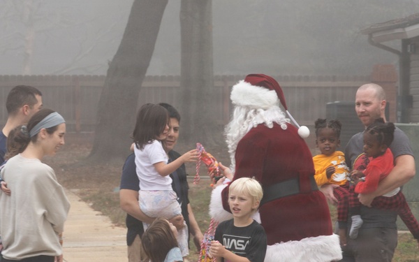 NAS Pensacola MWR, Fire Department Spread Holiday Cheer