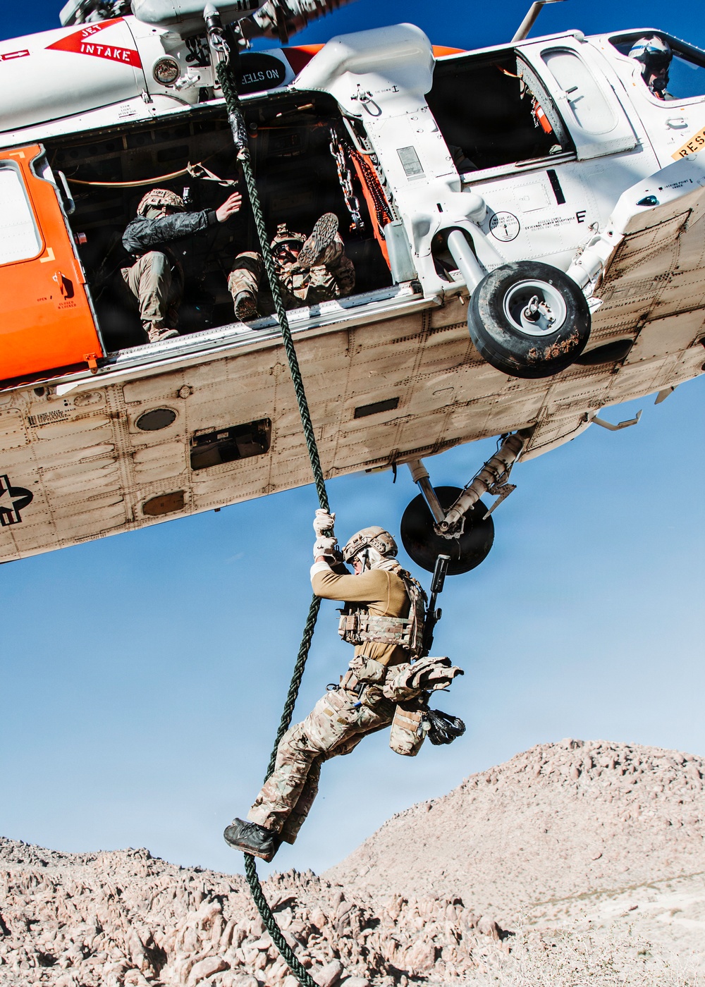 EOD Technicians Conduct a CSAR Drill