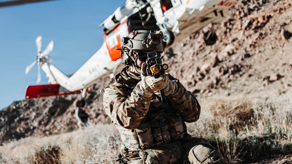 EOD Technicians Conduct a CSAR Drill